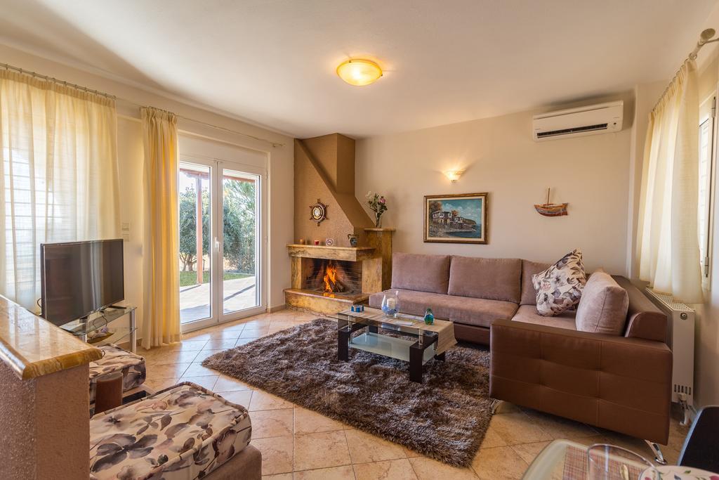 Villa Nefeli Akti Salonikiou B อาโยส นิโกลาออส ภายนอก รูปภาพ
